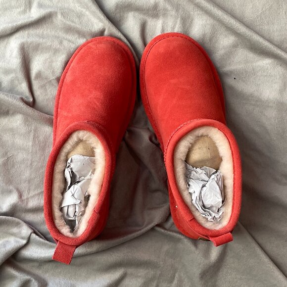 BearPaw Shorty red womens boots - Picture 3 of 3